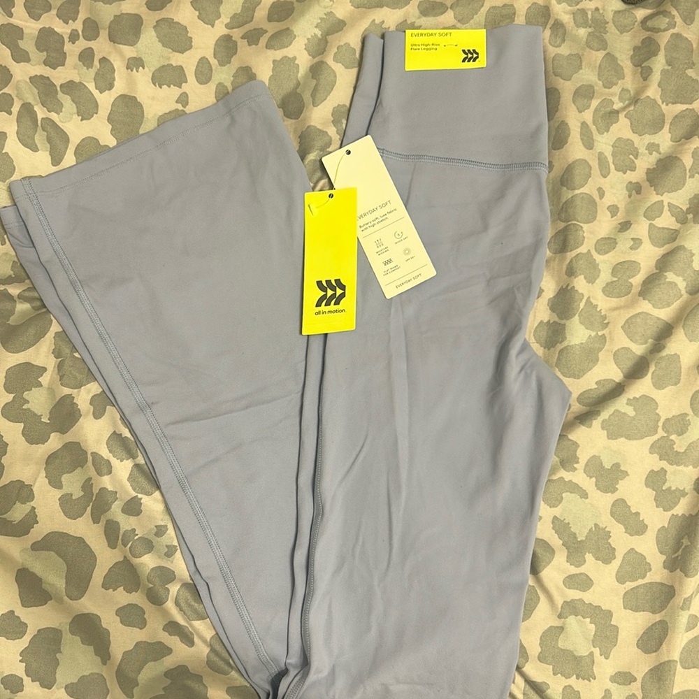 All In Motion Flare Leggings